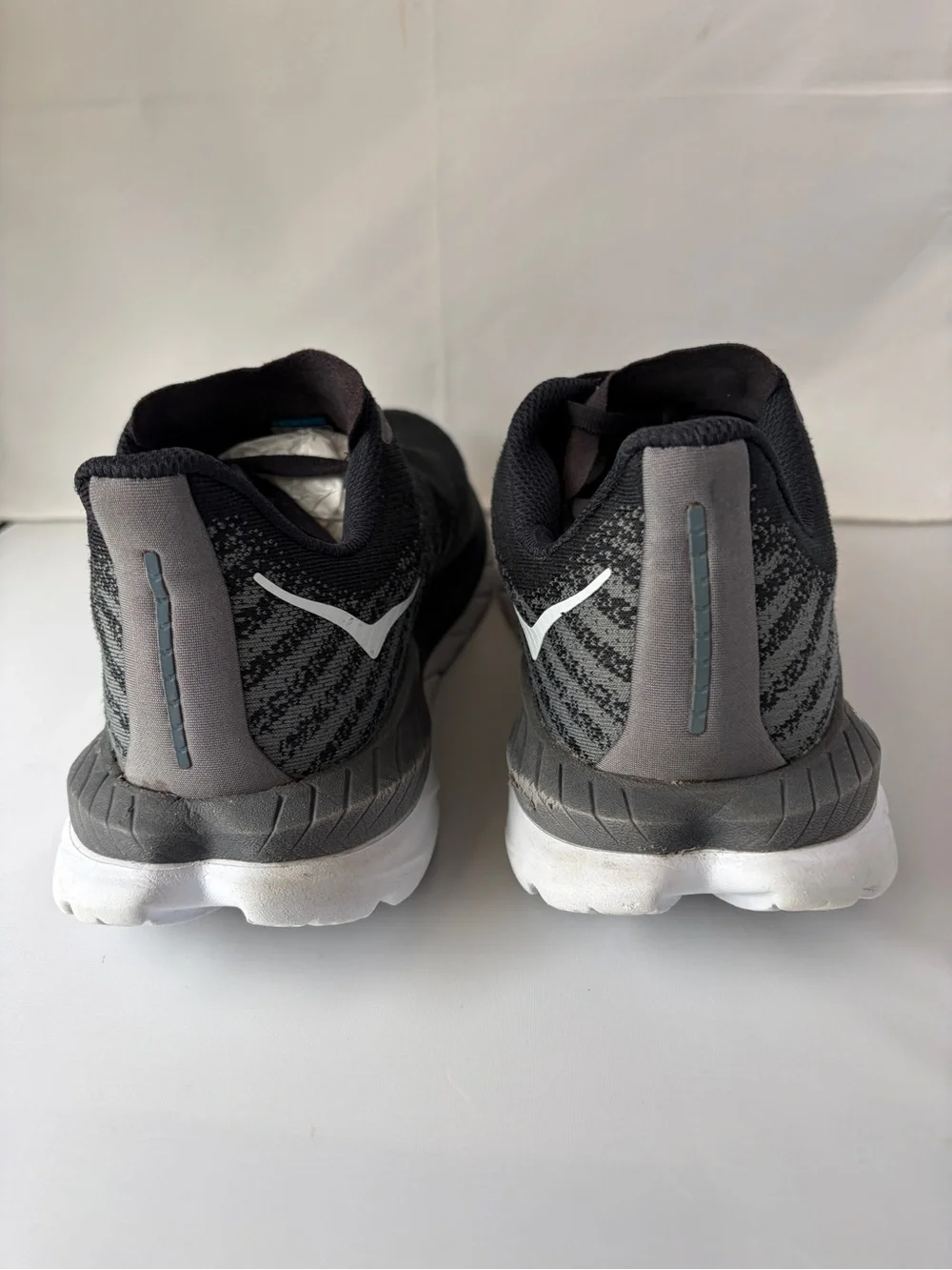Hoka Women’s Mach 5 Running Athletic Shoes;Size 9.5 B; Black & White; #1127894